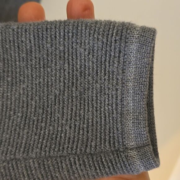 Lululemon Rib Crewneck Sweater Merino Wool Blend Size small (missing, see meas) - Picture 3 of 10